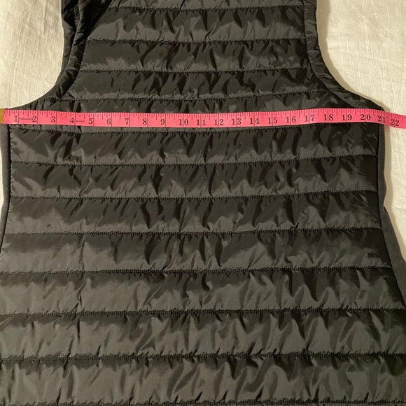 Flag nor Fail Black Medium lightweight tek vest with hood - Picture 8 of 14